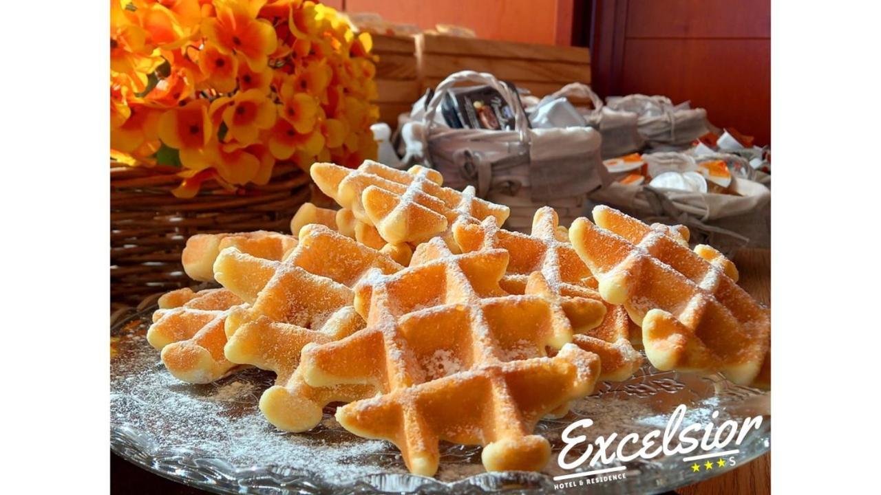 Hotel Excelsior Монтесильвано Экстерьер фото